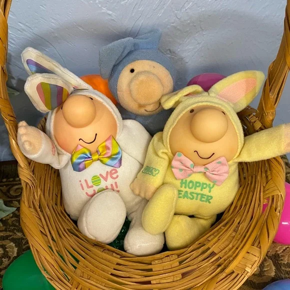 🐣 (3) 1980s Easter Bunny Ziggy’s - Picture 2 of 15
